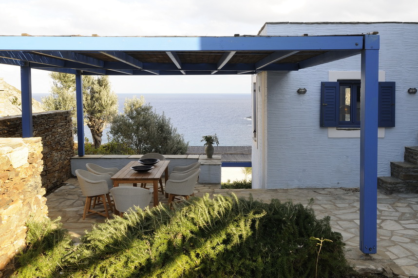 aegea-blue-luxury-hotel-resort-andros-island-60_resize